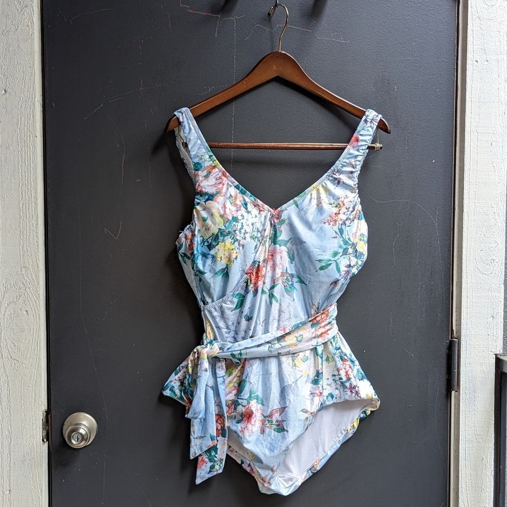 Becca Plus Slimming Wrap Floral One Piece Swimsuit Femme Flora